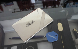 Névreszóló tárca