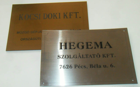 Névtáblák